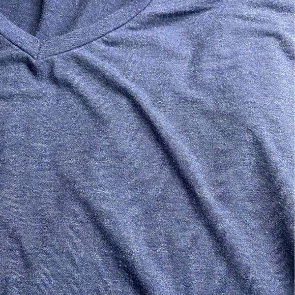Thyme & Honey Navy V-Neck Tee with Split Sleeves Size M - Picture 8 of 8
